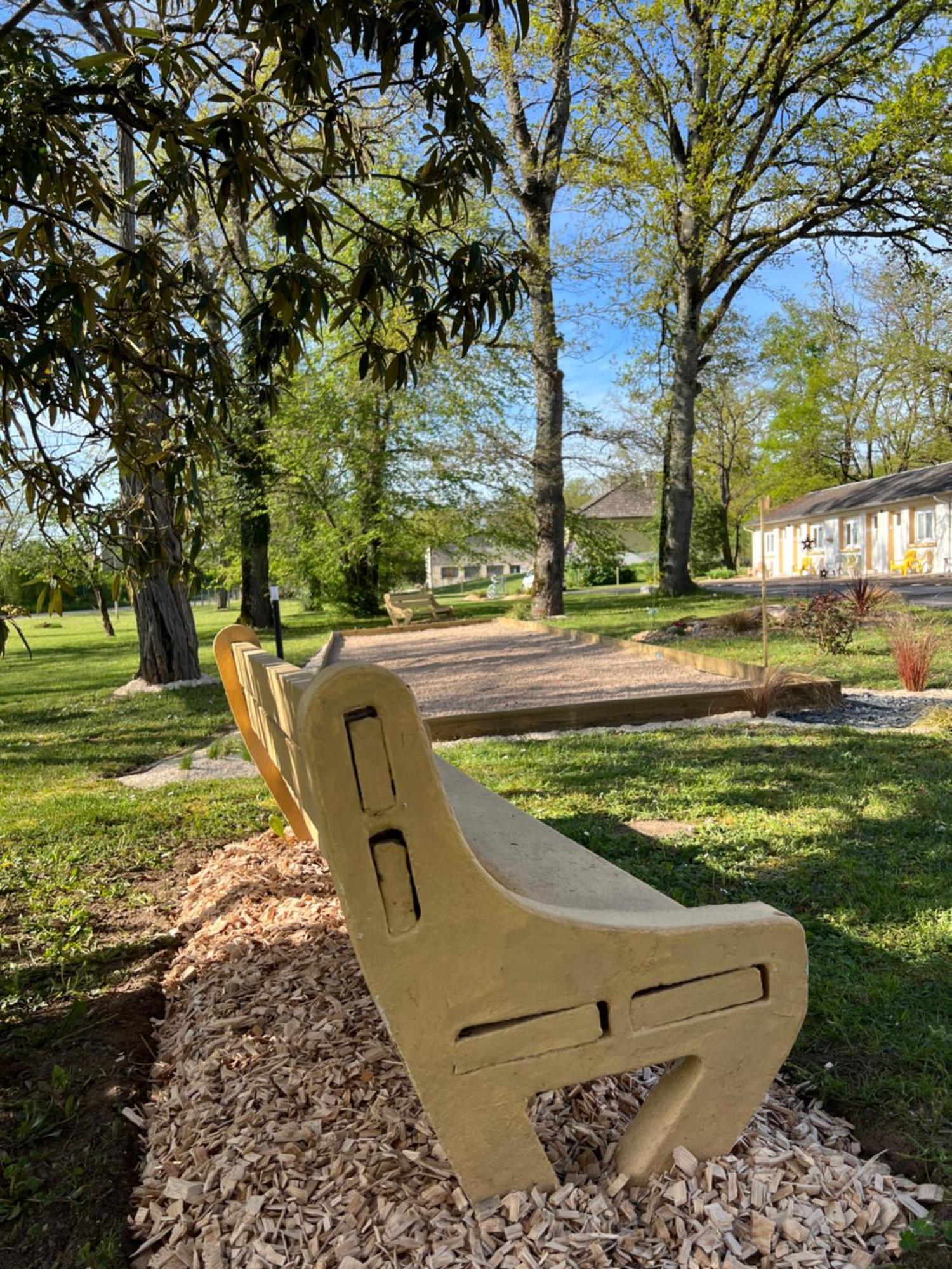 Motel Les Broussailles Mesves-sur-Loire Eksteriør billede