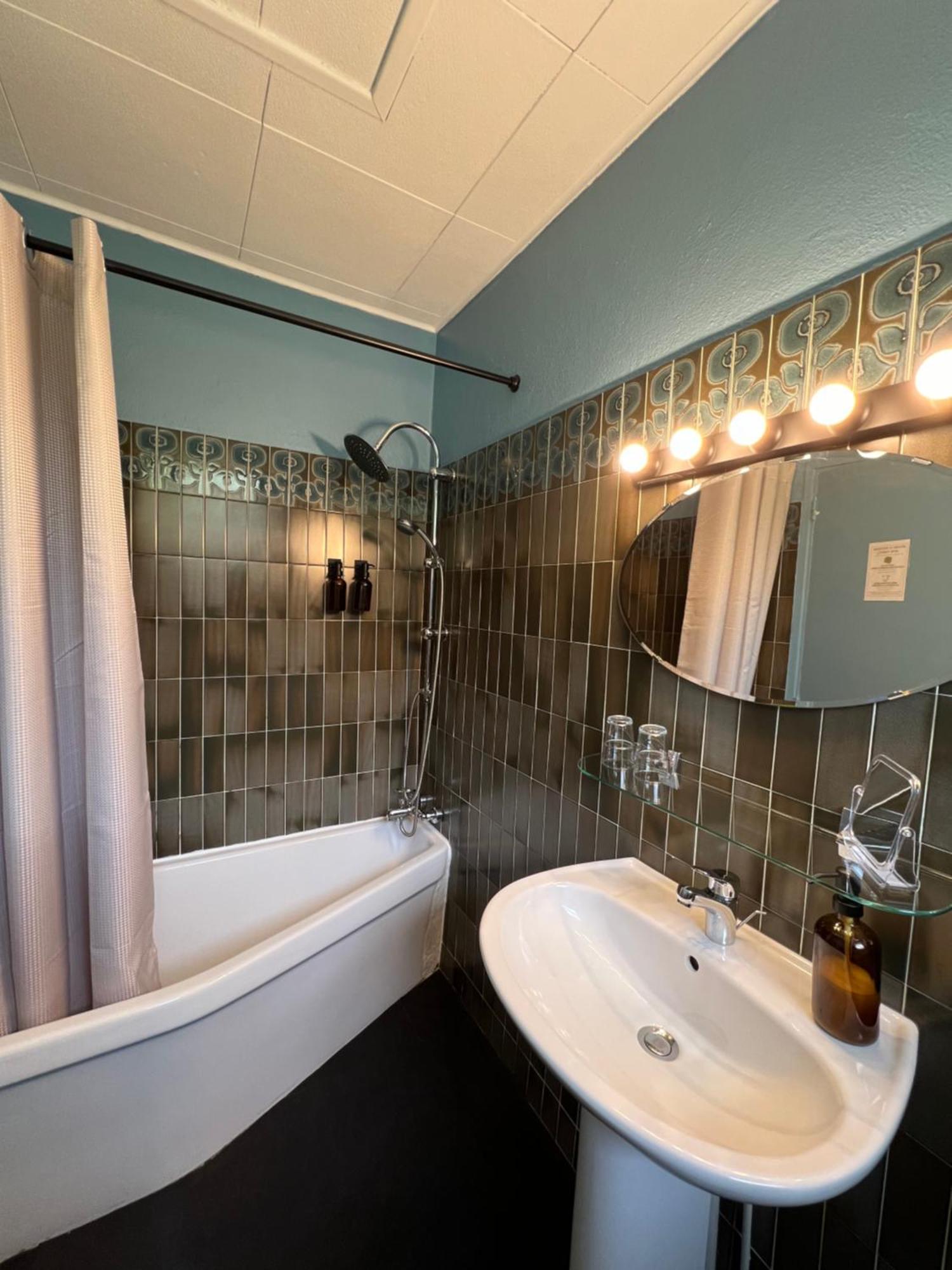 Motel Les Broussailles Mesves-sur-Loire Eksteriør billede